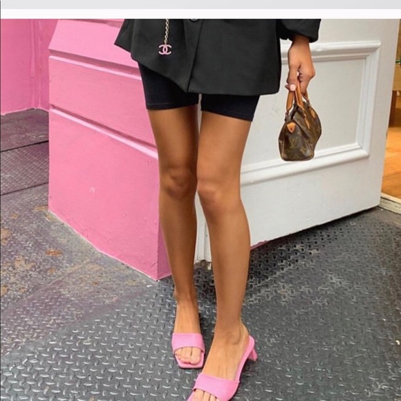 COPY - Zara pink leather slides - Picture 3 of 12